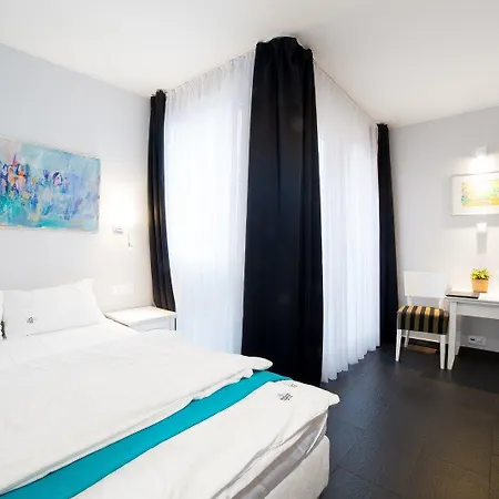 Hotell Amber & - Enklawa Dla Doroslych (adults Only) 4*